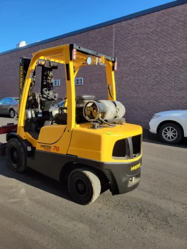 HYSTER LPG FORKLIFT 7000 LBS