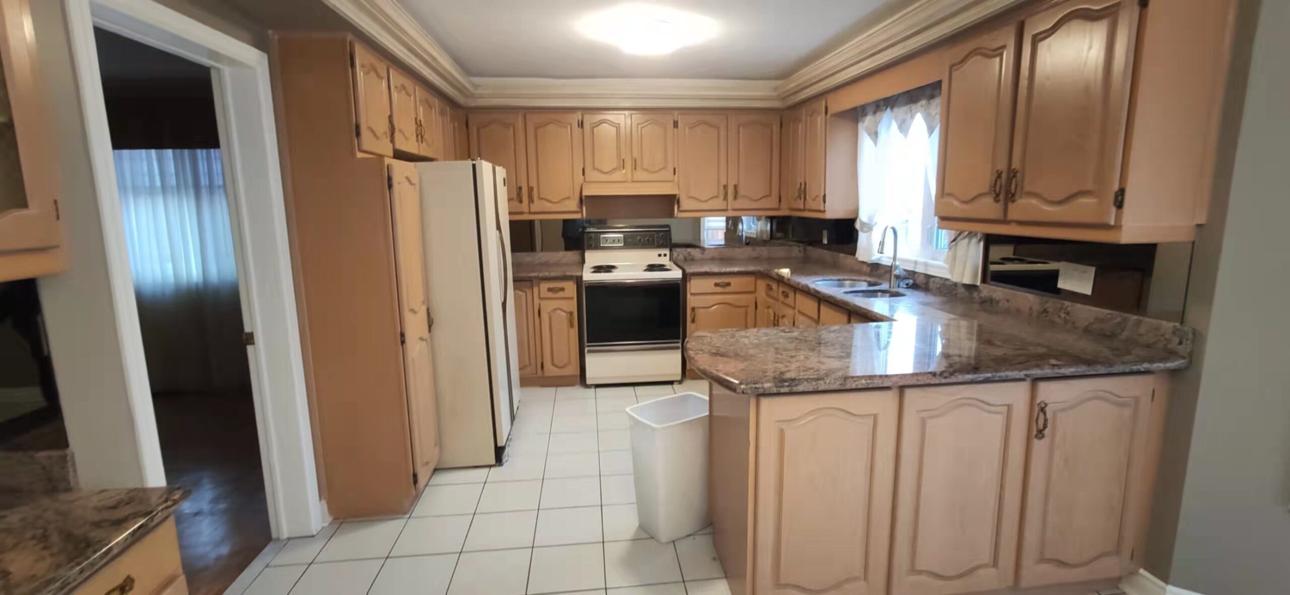 Free cabinets, very good quality