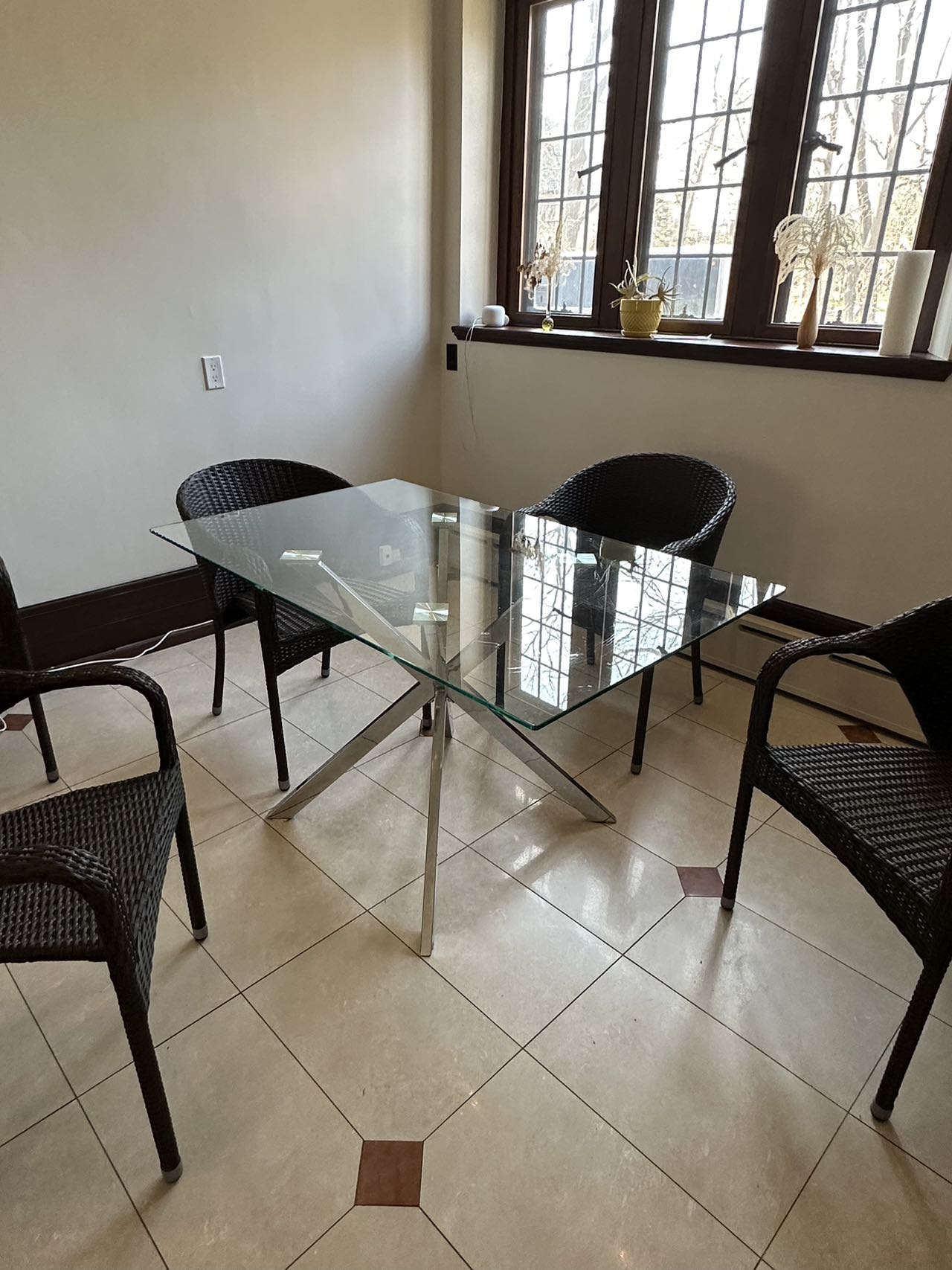 Glass table + Four chairs